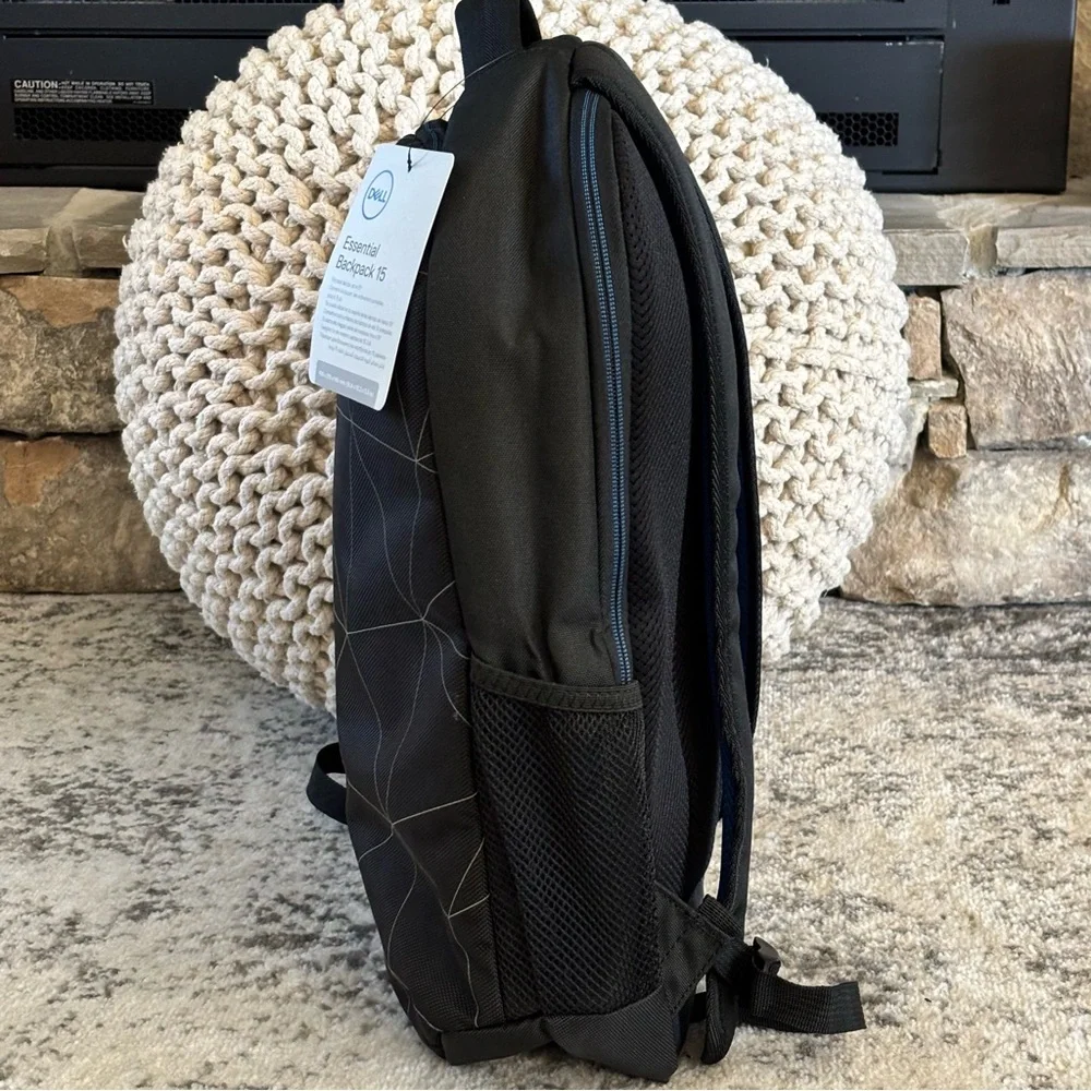 NWT Dell Essential Backpack 15 Laptop Bag Black